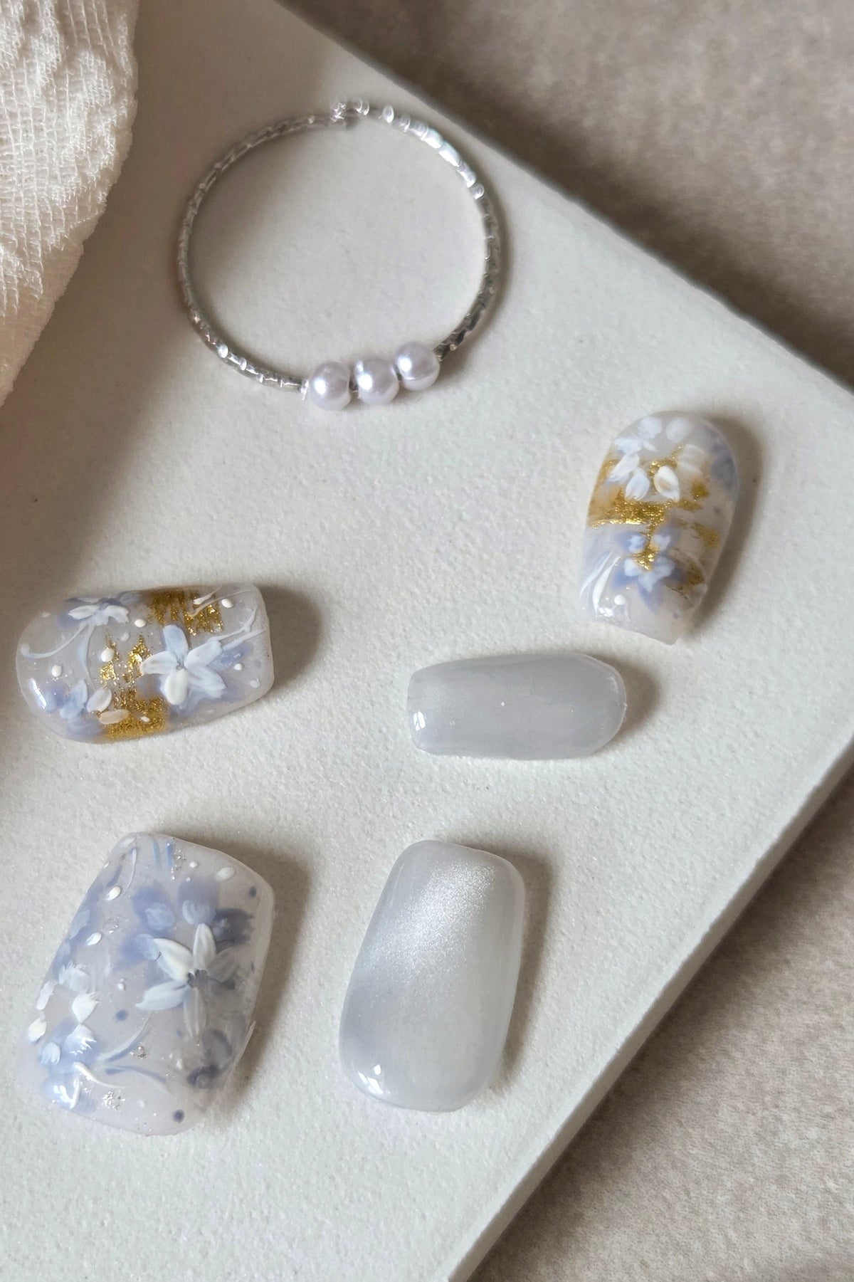 Blue Whisper – Hand-Painted Press-On Nails
